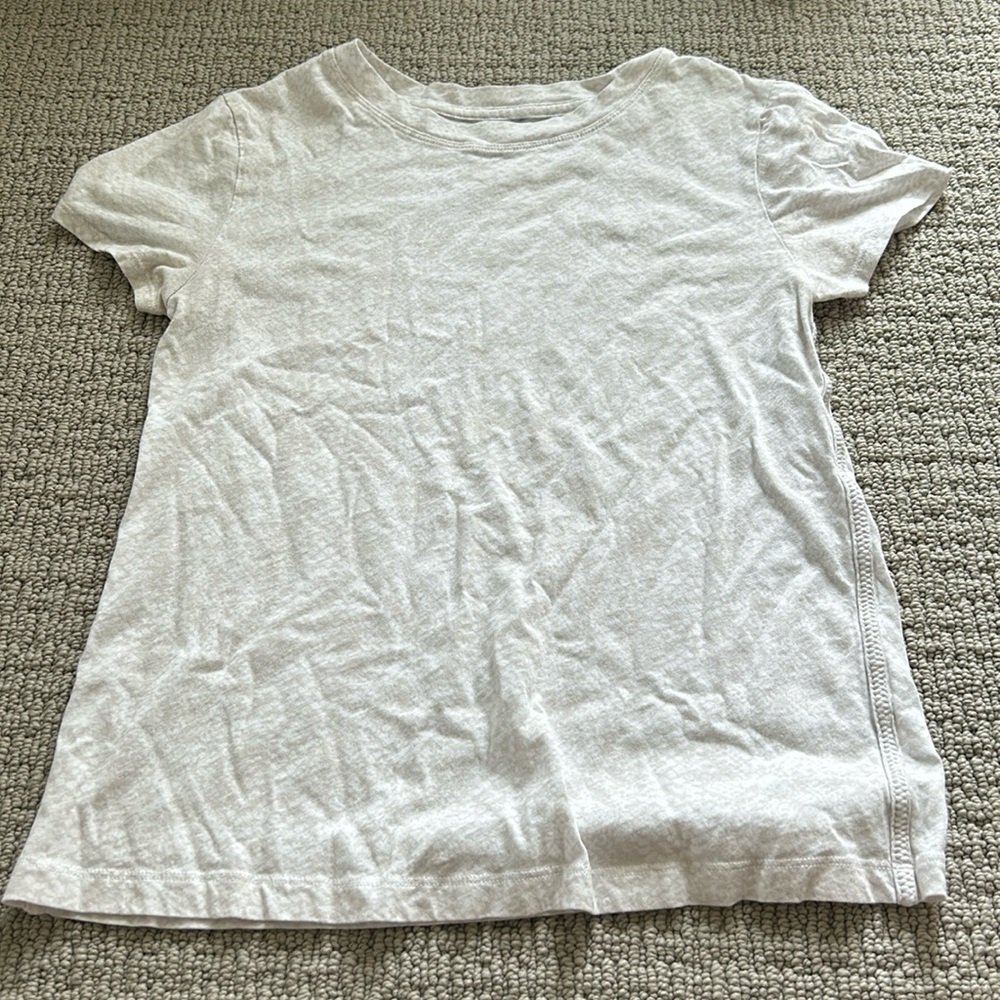 Athleta tee shirt